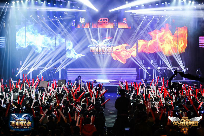 2025英雄联盟S15全球总决赛落户上海电竞中心，揭秘赛制与全球参赛队伍阵容-雷火竞技